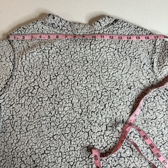 Disney The Burton’s Nightmare Before Christmas PJ Top Cozy Women’s Size M (8-10) - Picture 7 of 10